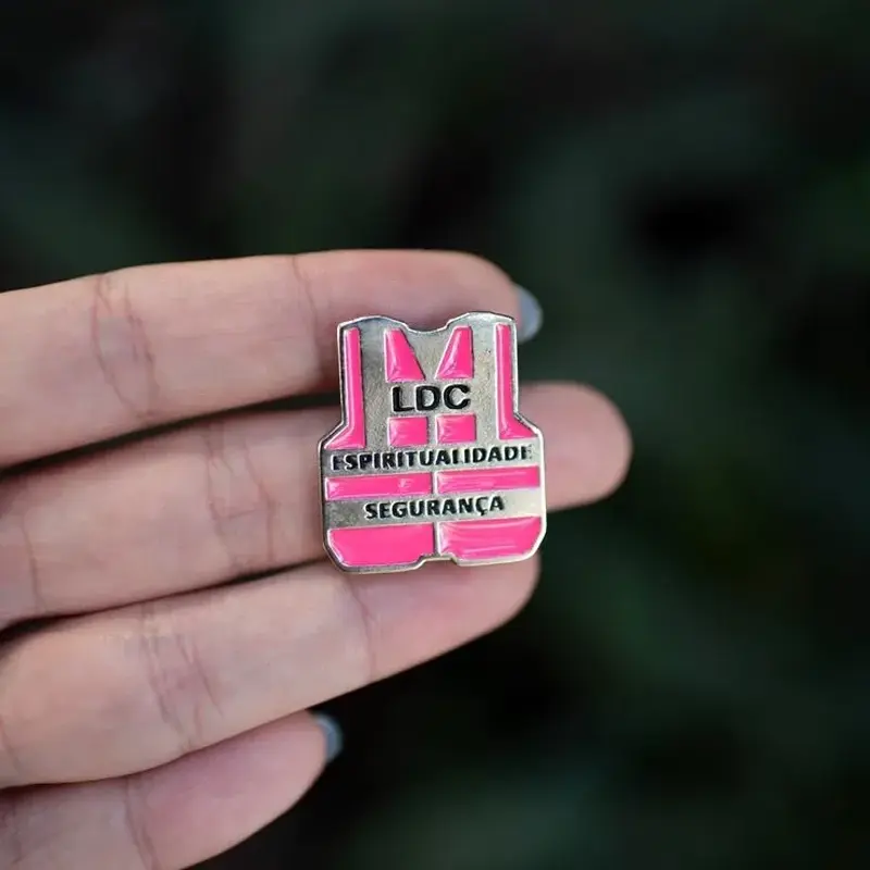 Pin LDC Colete Rosa