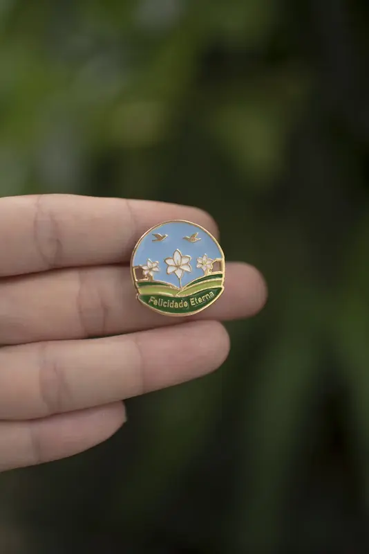 Pin Lírio Congresso 2026